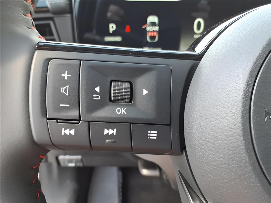 2025 Nissan Kicks SR - Photo 18
