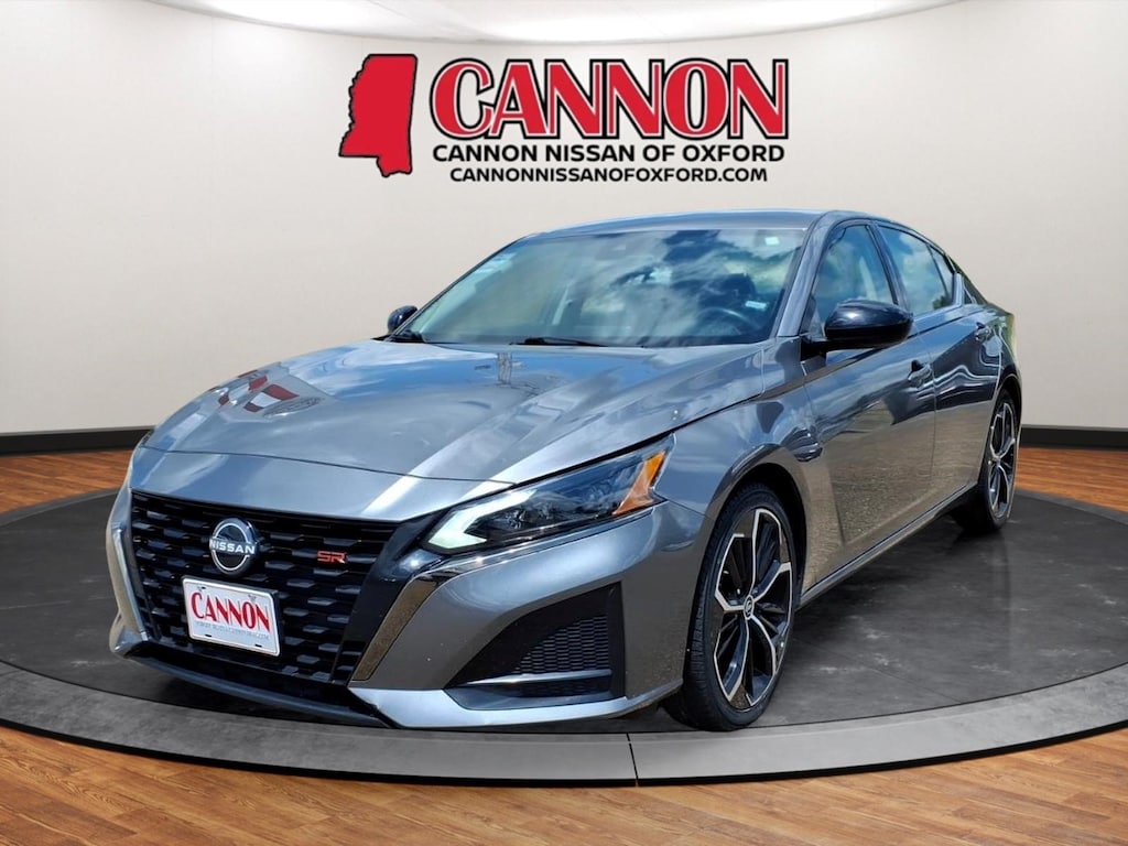 Used 2024 Nissan Altima 2.5 SR Sedan