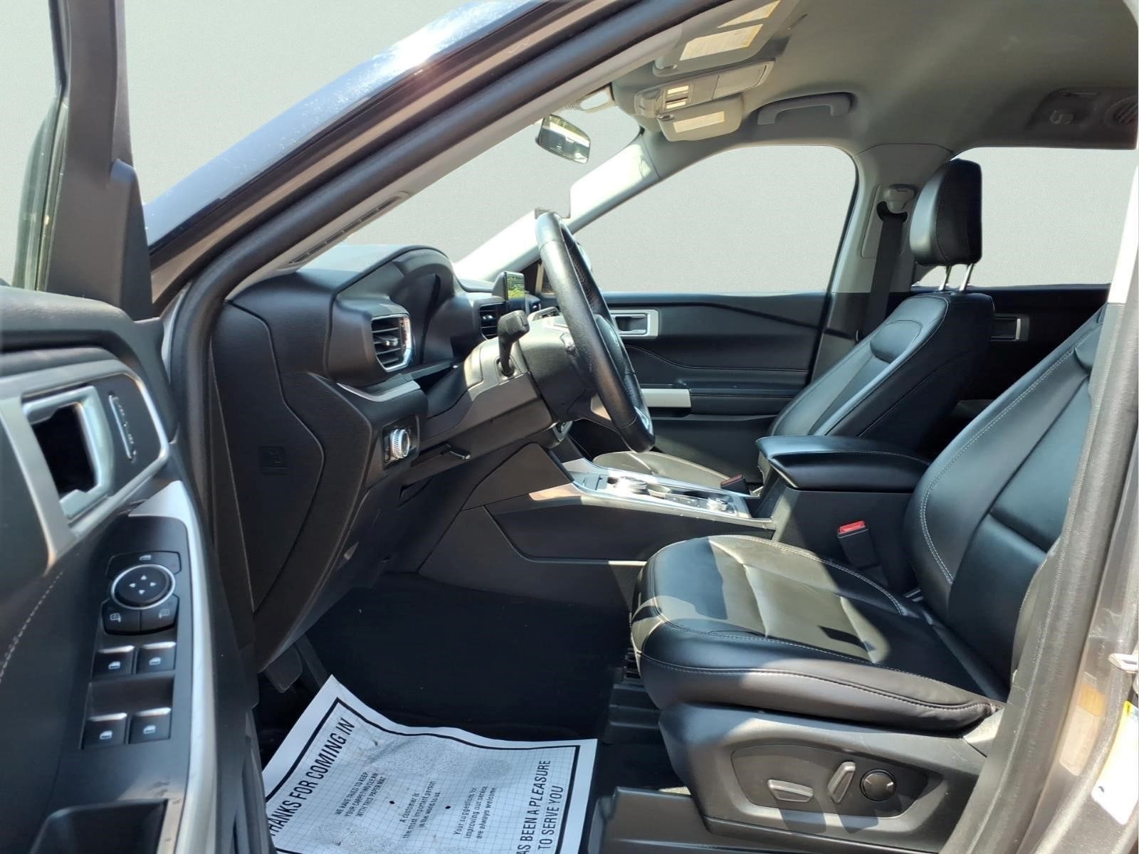 2023 Ford Explorer XLT - Photo 16