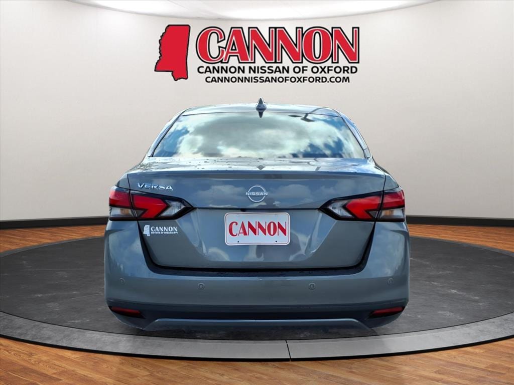 New 2025 Nissan Versa 1.6 SV Sedan