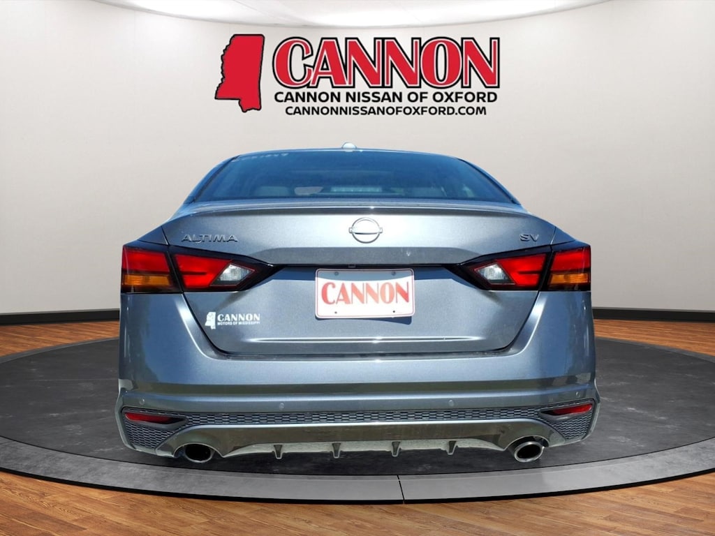 Used 2024 Nissan Altima 2.5 SV Sedan