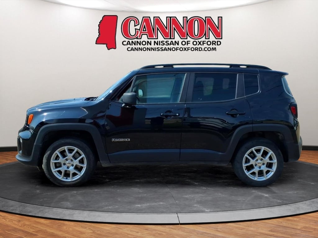 Used 2022 Jeep Renegade Latitude SUV