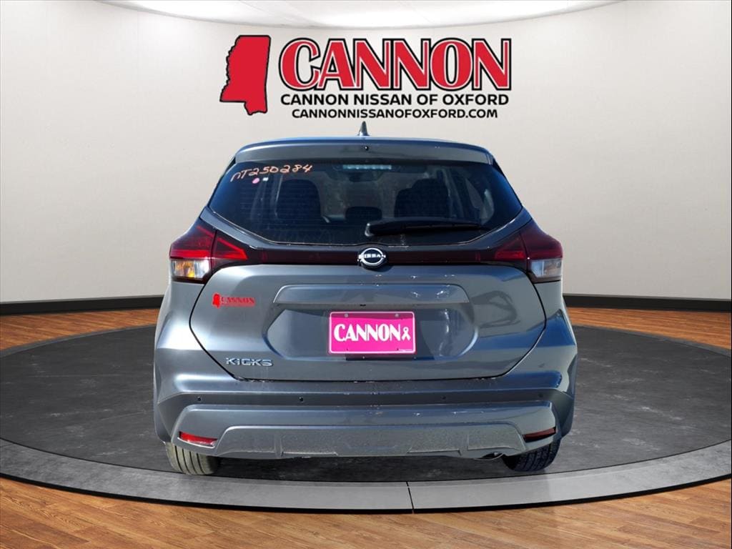 New 2025 Nissan Kicks Play S SUV