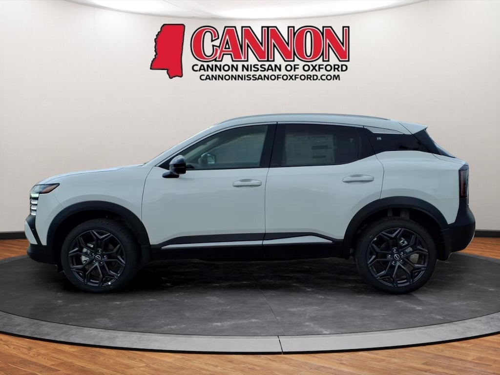 New 2026 Nissan Kicks SR SUV