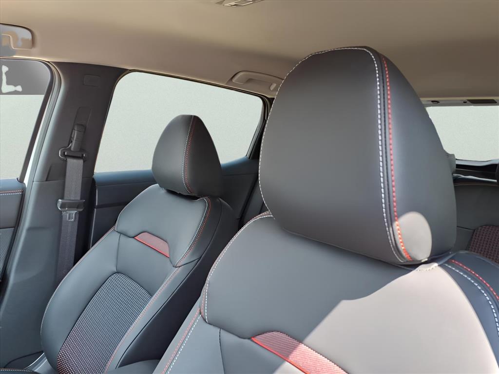 2025 Nissan Kicks SR - Photo 16