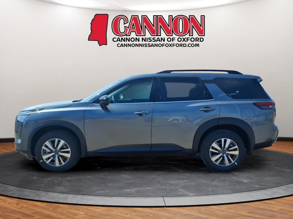 New 2026 Nissan Pathfinder SL SUV