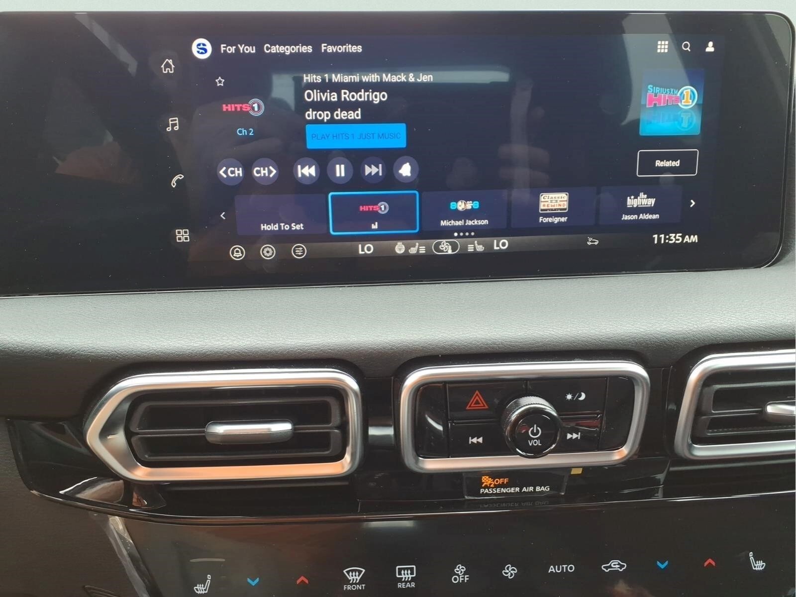 2026 Nissan Sentra SR - Photo 20