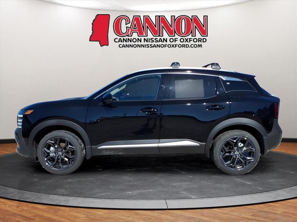 New 2026 Nissan Kicks SR SUV