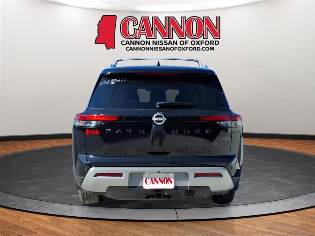 New 2025 Nissan Pathfinder Platinum SUV