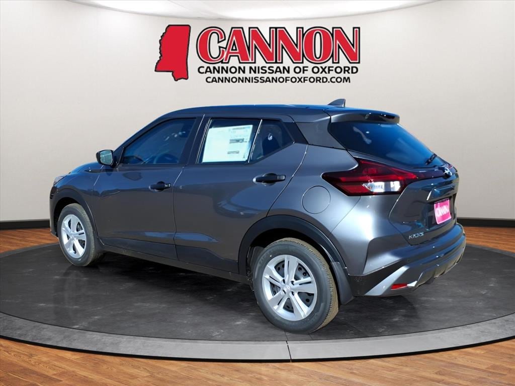 New 2025 Nissan Kicks Play S SUV