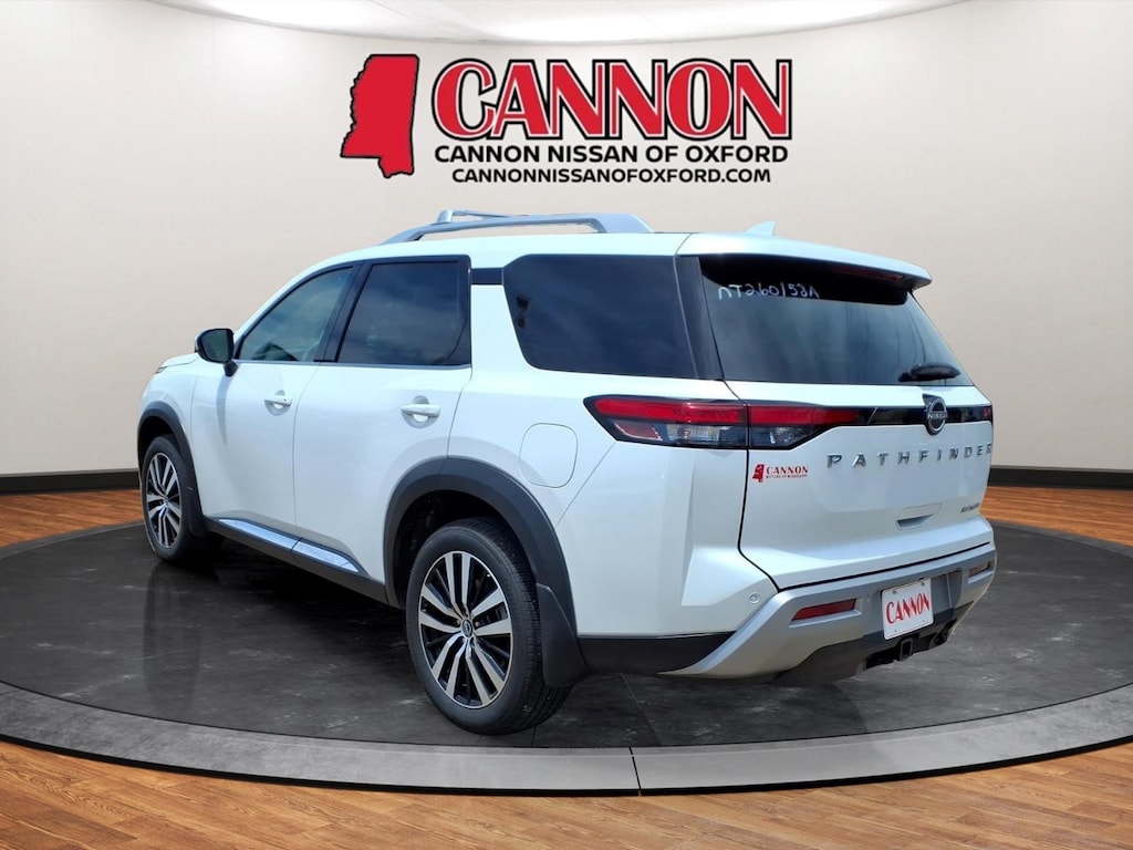 Used 2025 Nissan Pathfinder Platinum SUV