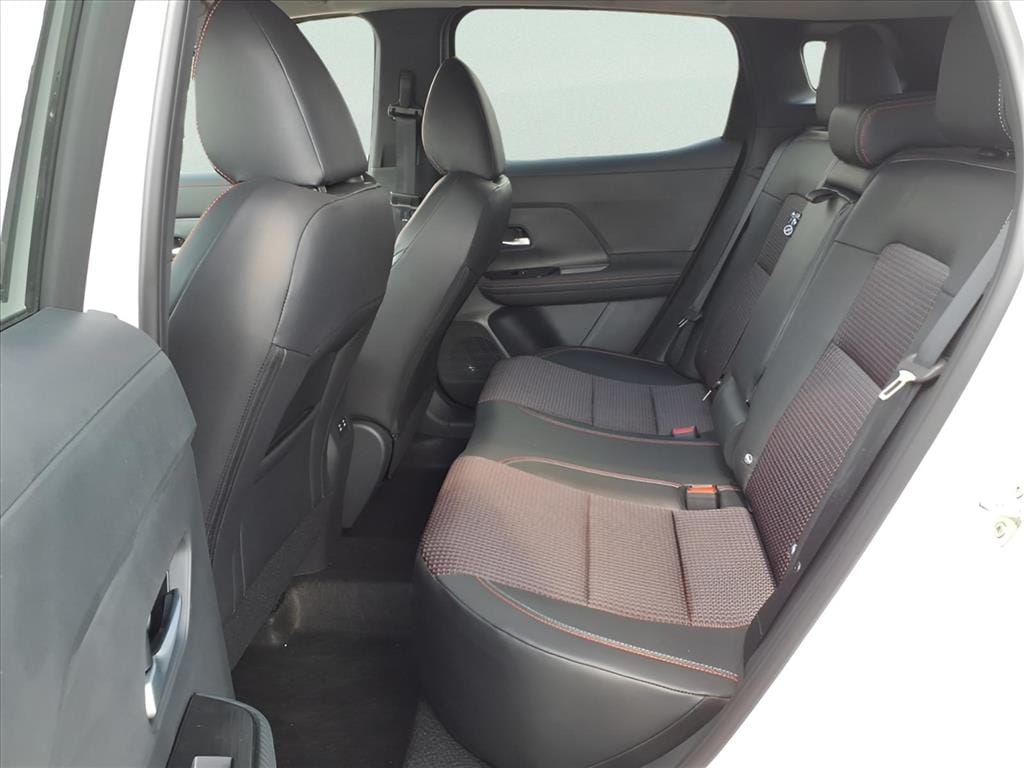 2025 Nissan Kicks SR - Photo 10