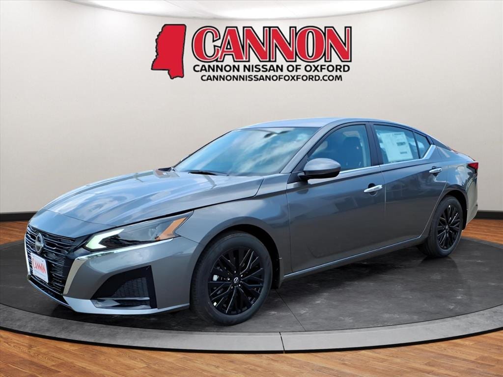 2025 Nissan Altima SV's photo