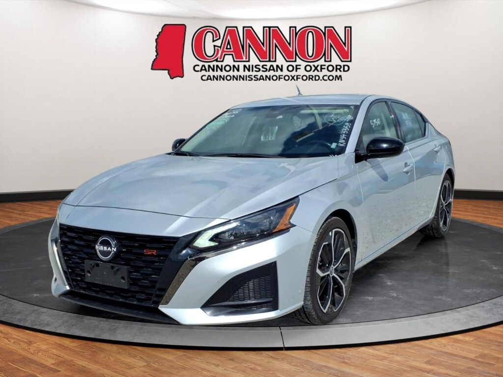 Used 2024 Nissan Altima 2.5 SR Sedan