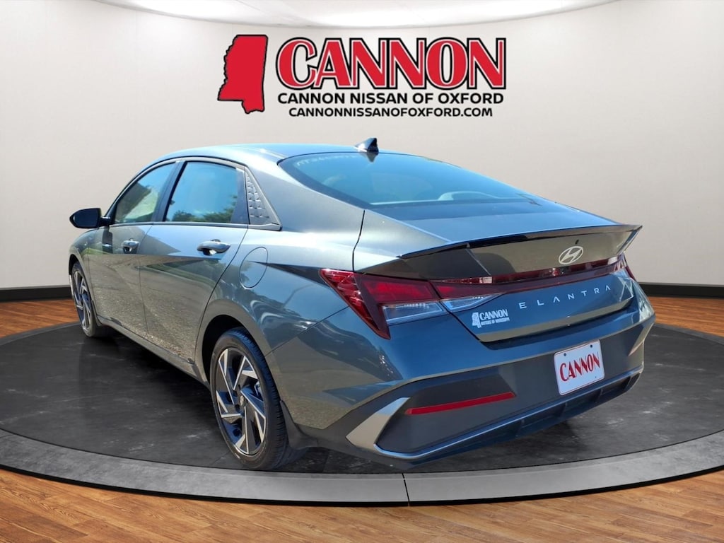 Used 2025 Hyundai Elantra SEL Sport Sedan
