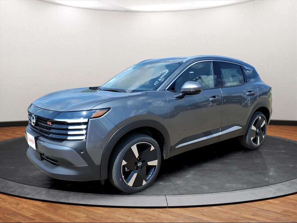 2025 Nissan Kicks SR's photo