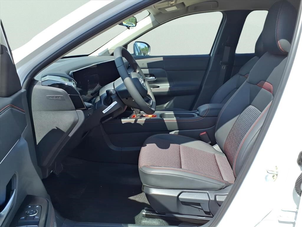 2025 Nissan Kicks SR - Photo 15