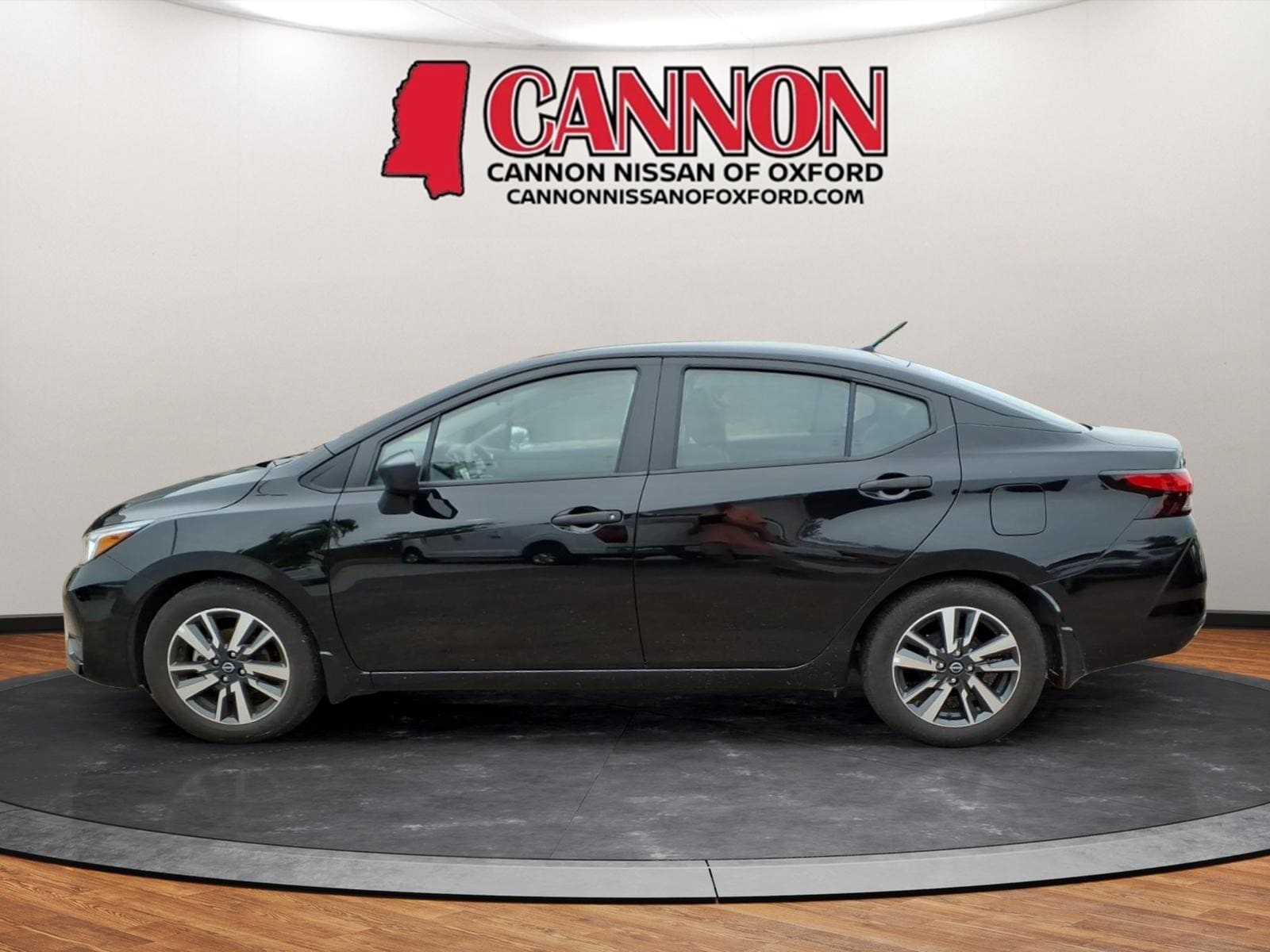 Used 2024 Nissan Versa Sedan S with VIN 3N1CN8DV4RL911373 for sale in Oxford, MS