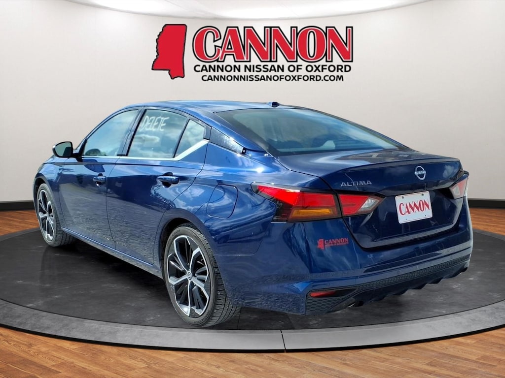 Used 2024 Nissan Altima 2.5 SR Sedan