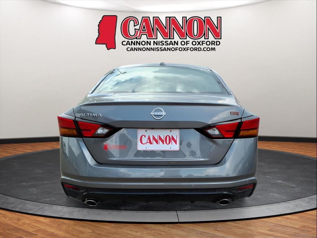 New 2025 Nissan Altima SR Sedan