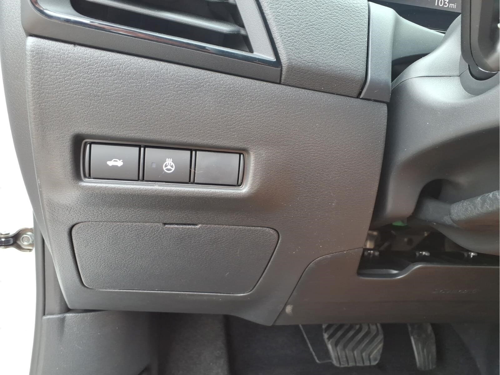 2026 Nissan Sentra SR - Photo 16