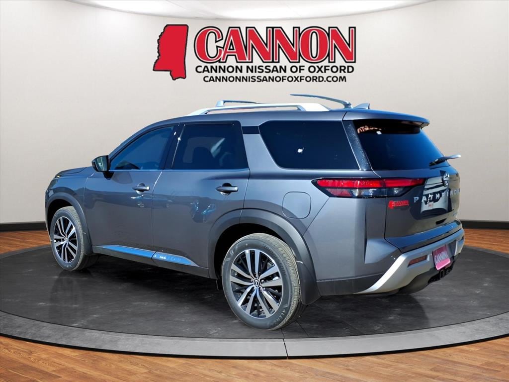 New 2025 Nissan Pathfinder Platinum SUV