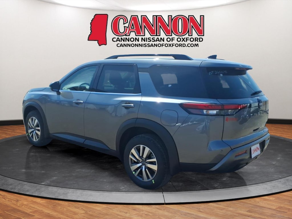 New 2026 Nissan Pathfinder SL SUV