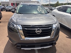 2025 Nissan Pathfinder SL SUV