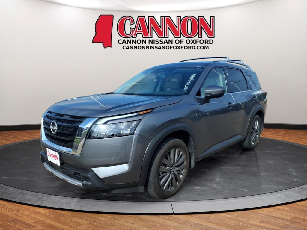 Used 2025 Nissan Pathfinder SL SUV