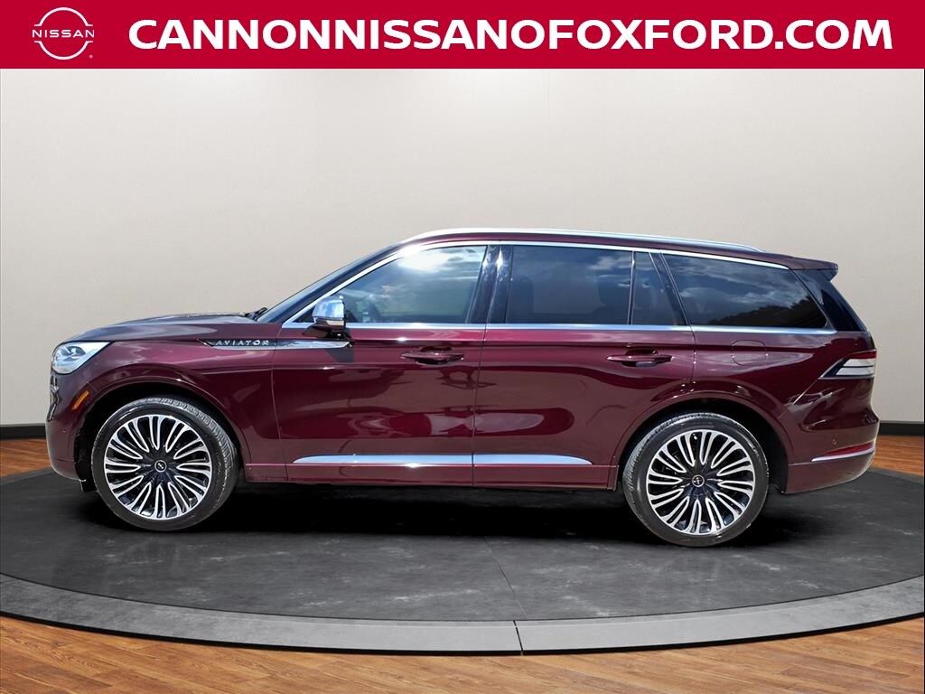 2020 Lincoln Aviator Black Label photo 2