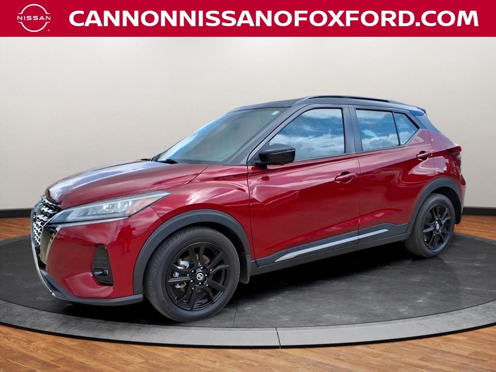 2021 Nissan Kicks SR