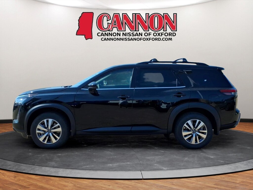 New 2026 Nissan Pathfinder SL SUV