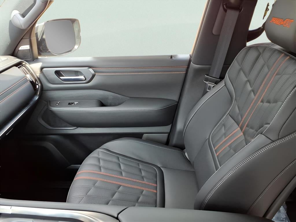 2025 Nissan Armada PRO-4X - Photo 19