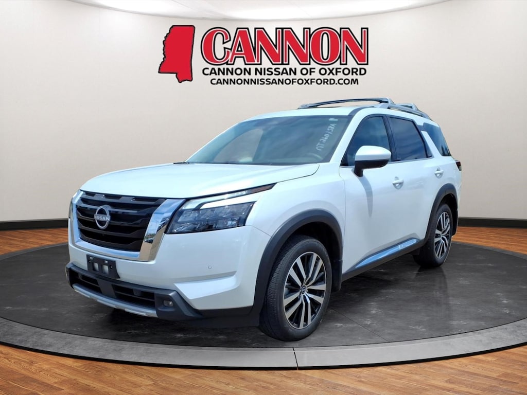 Used 2025 Nissan Pathfinder Platinum SUV