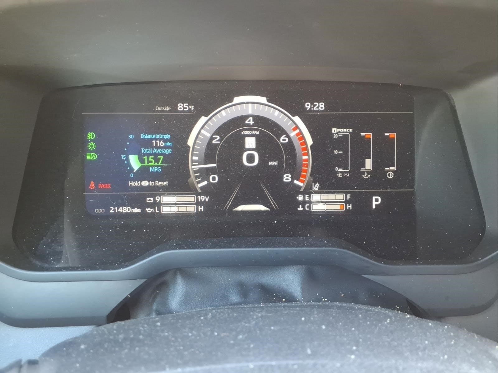 2025 Toyota Tundra Platinum - Photo 17