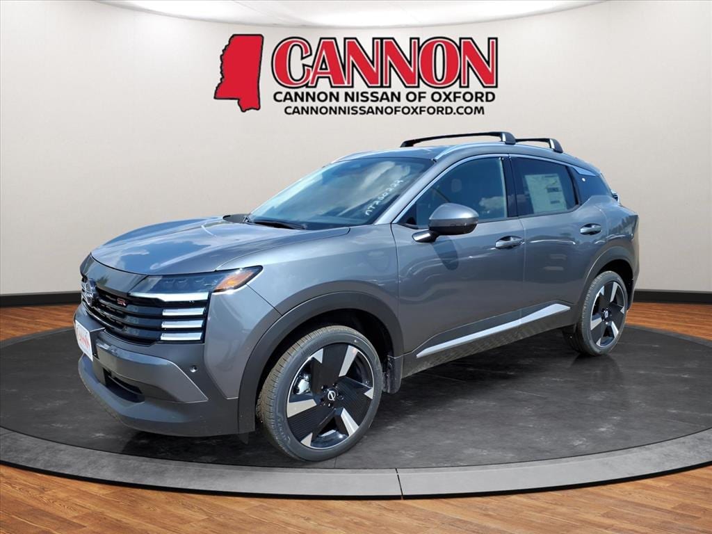 2025 Nissan Kicks SR's photo