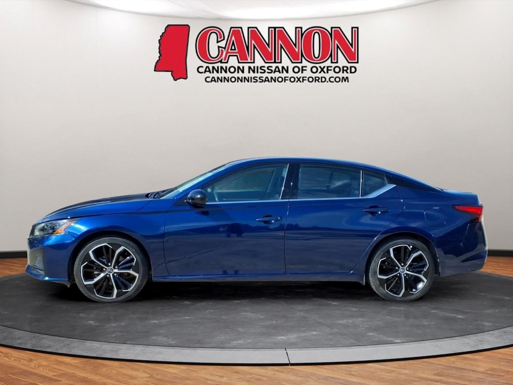 Used 2024 Nissan Altima 2.5 SR Sedan