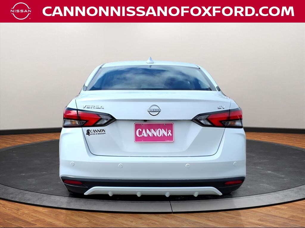 2024 Nissan Versa 1.6 SV photo 4
