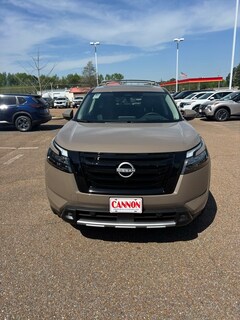 2025 Nissan Pathfinder Platinum SUV