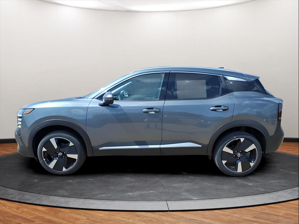 2025 Nissan Kicks SR photo 2