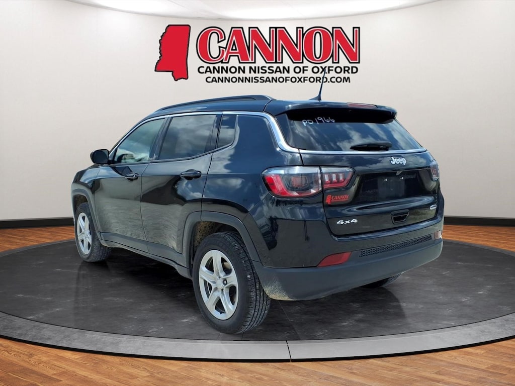 Used 2024 Jeep Compass Latitude SUV