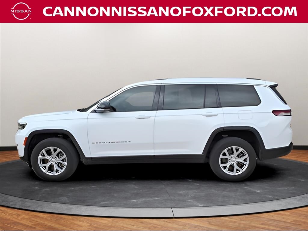 2022 Jeep Grand Cherokee Limited photo 2
