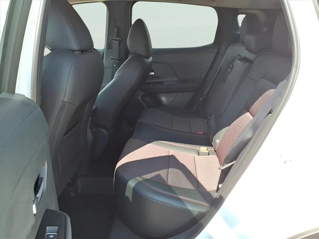 2025 Nissan Kicks SR - Photo 10