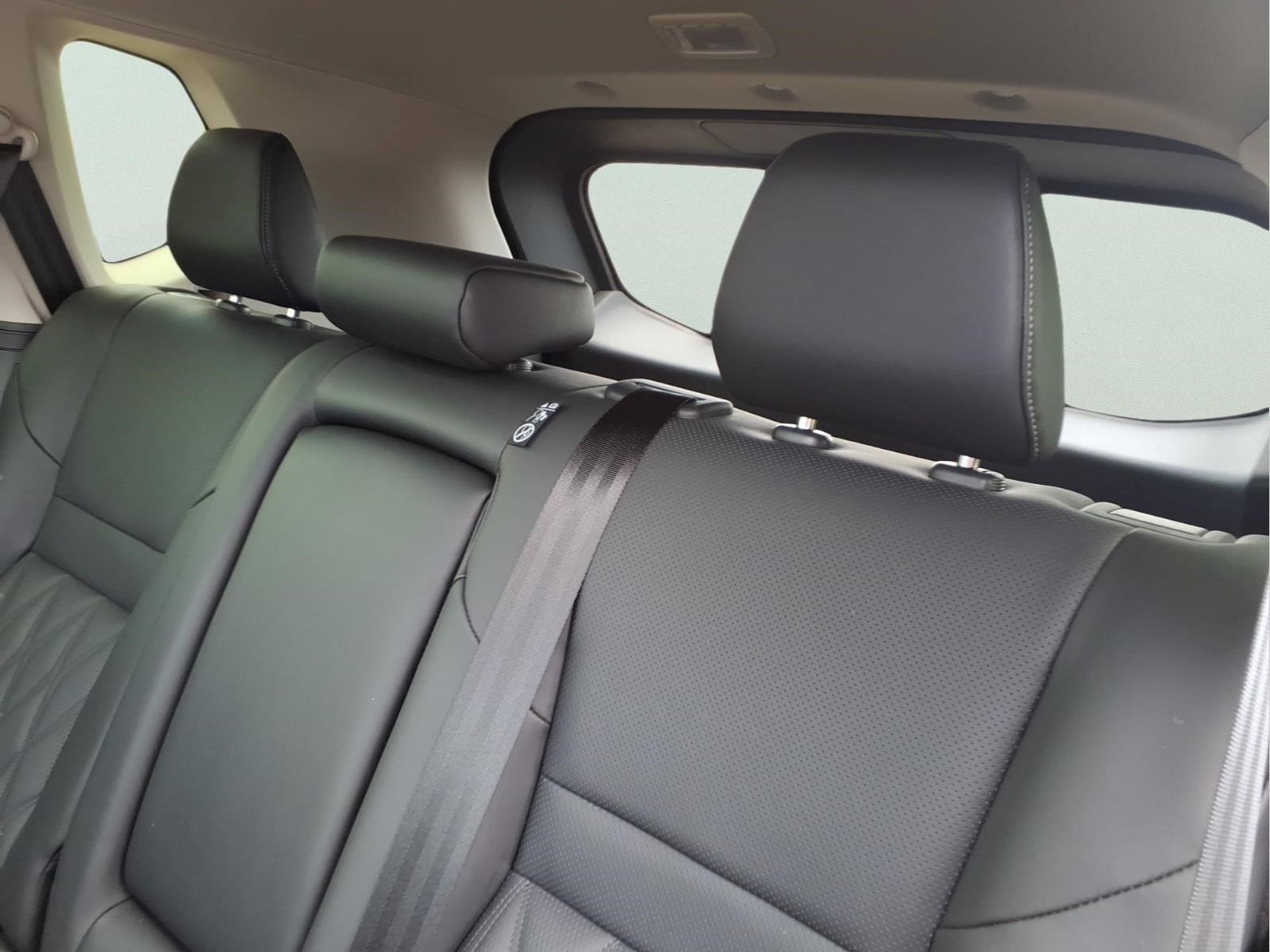 2026 Nissan Rogue Platinum - Photo 11