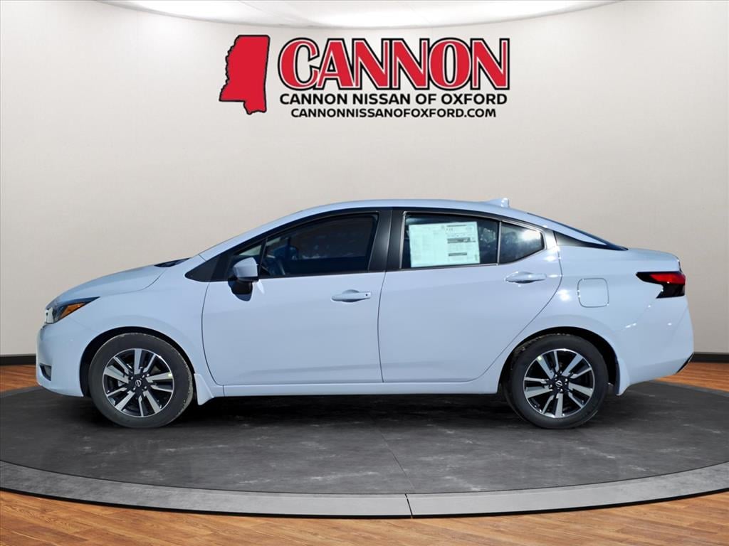 New 2025 Nissan Versa 1.6 SV Sedan
