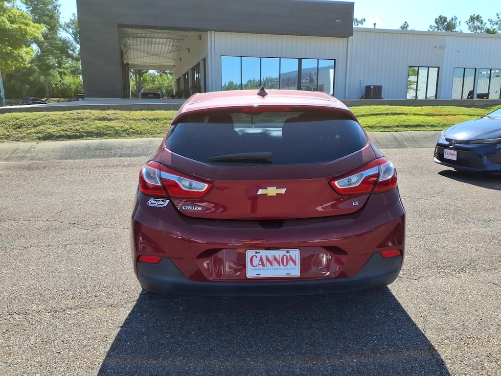 Used 2017 Chevrolet Cruze LT Auto Hatchback