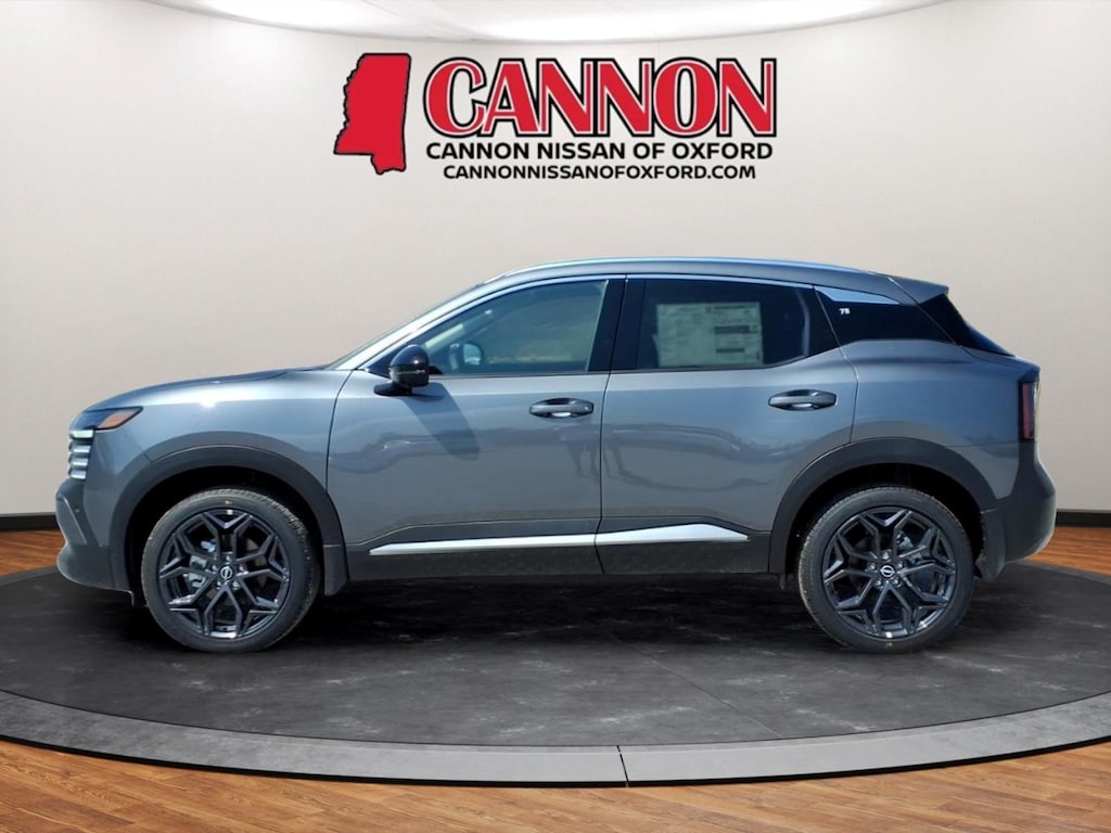 New 2026 Nissan Kicks SR SUV