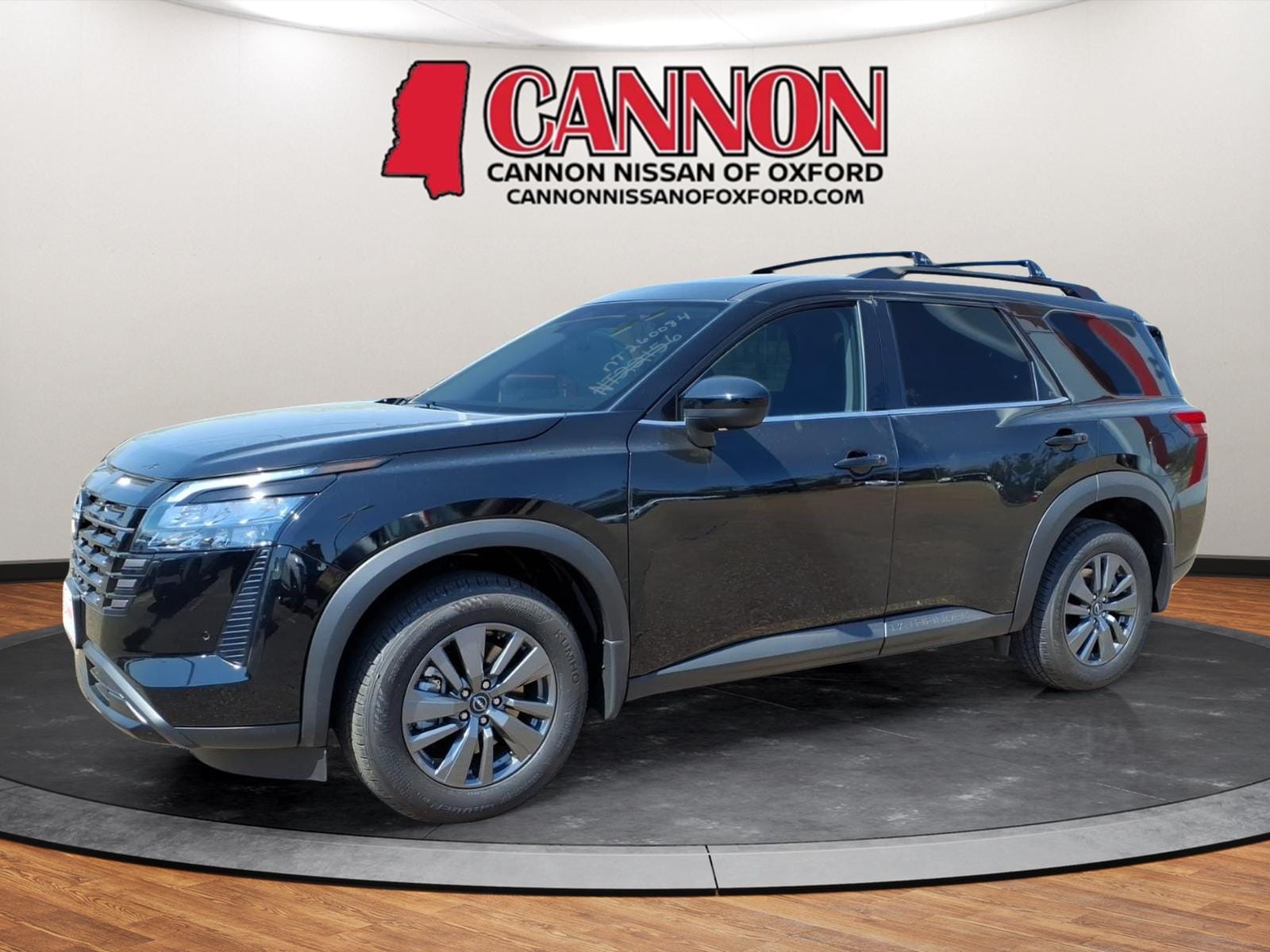 2026 Nissan Pathfinder SV 2WD's photo