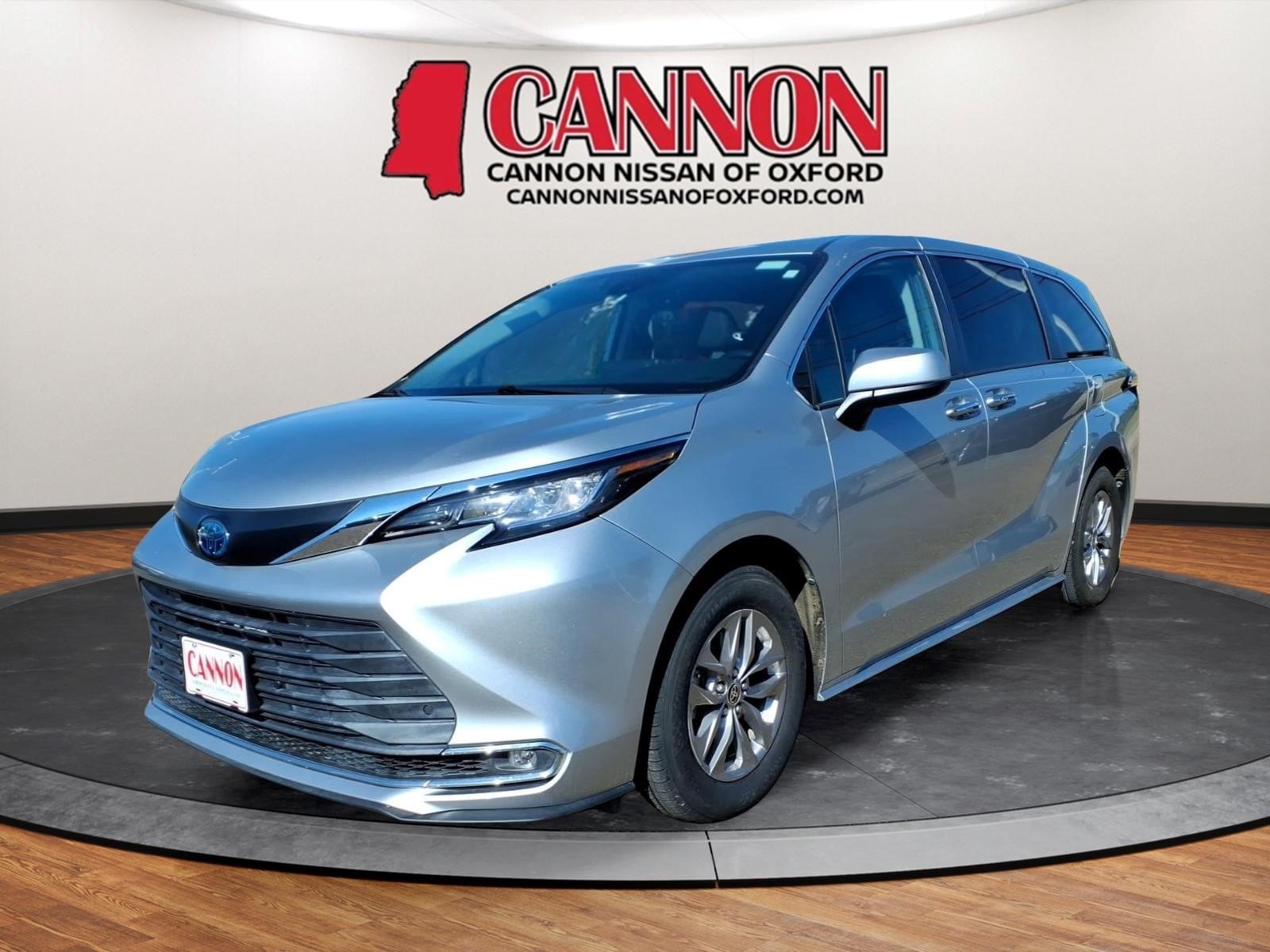 2022 Toyota Sienna XLE