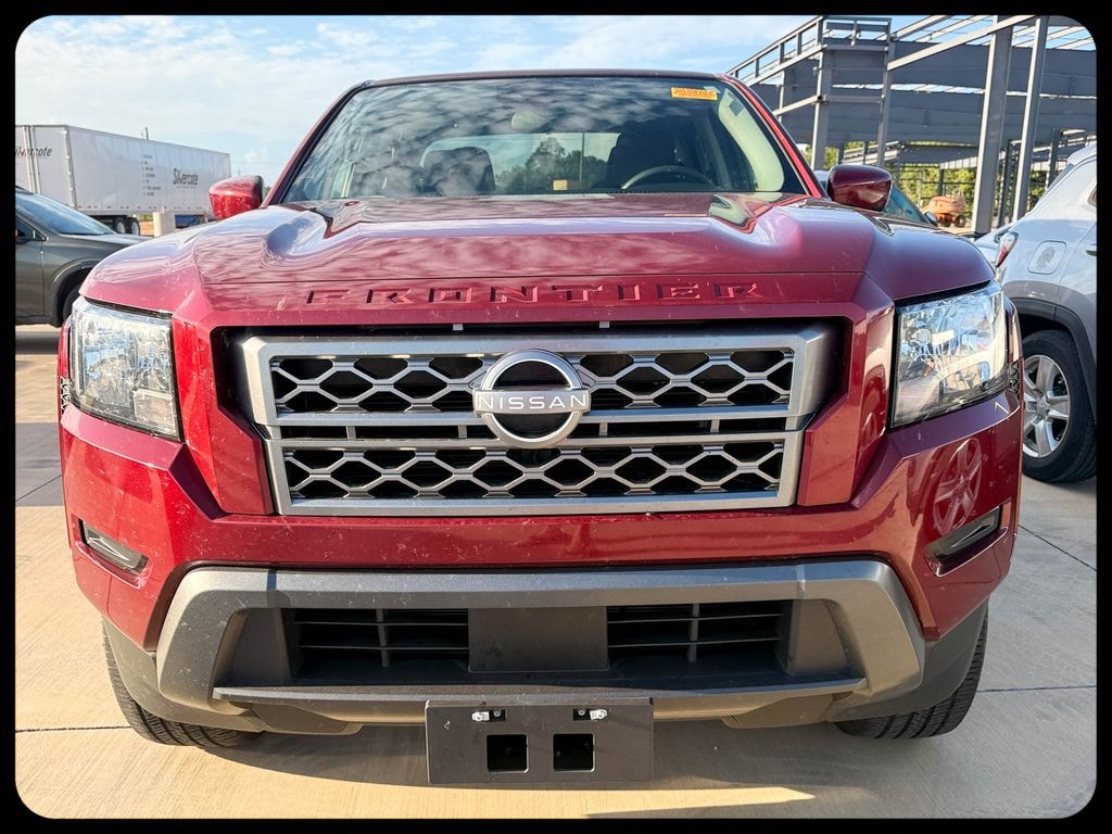 Used 2024 Nissan Frontier SV Truck